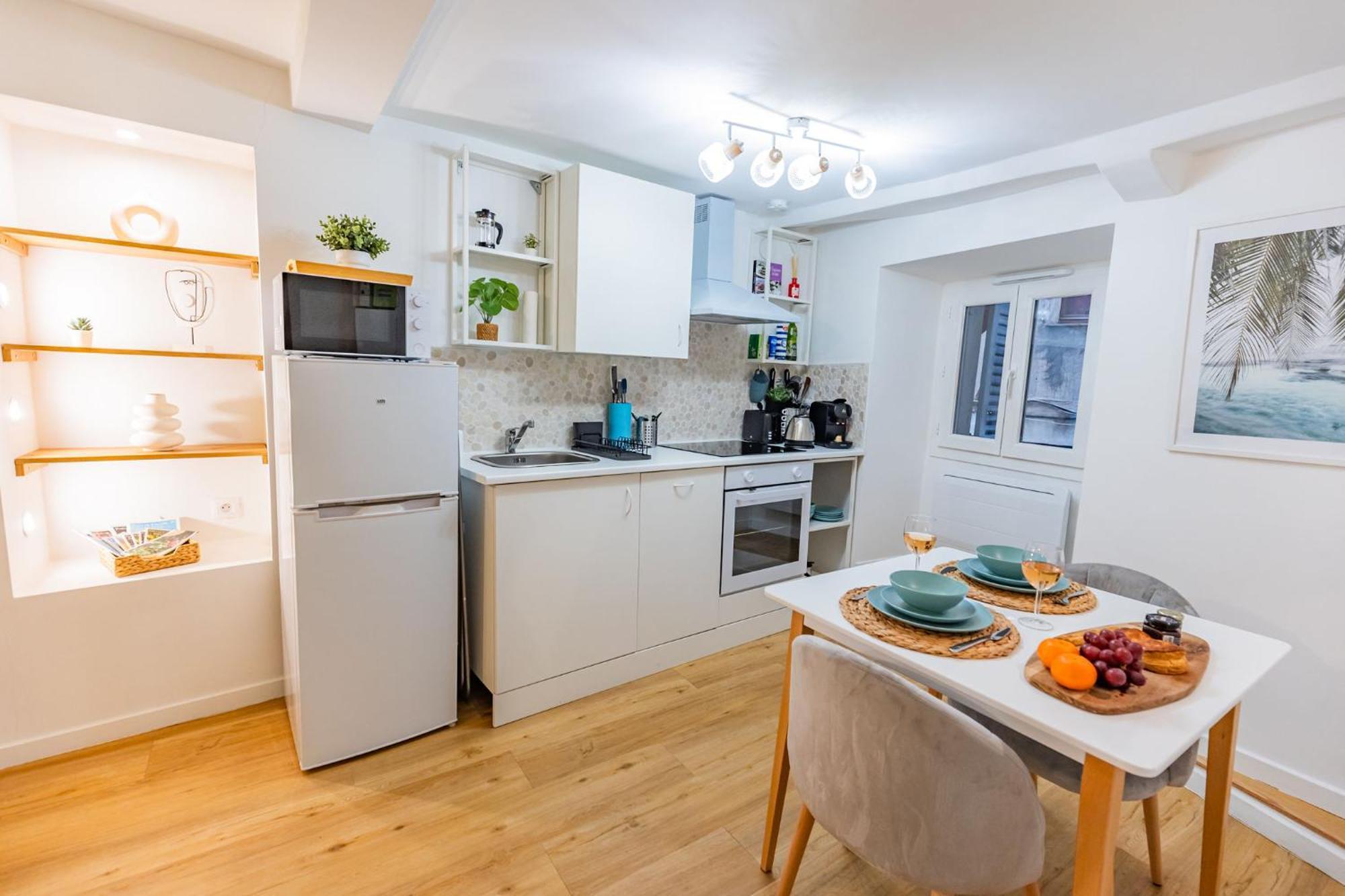 Studio Cozy Centre Avec Parking Грасс Екстер'єр фото