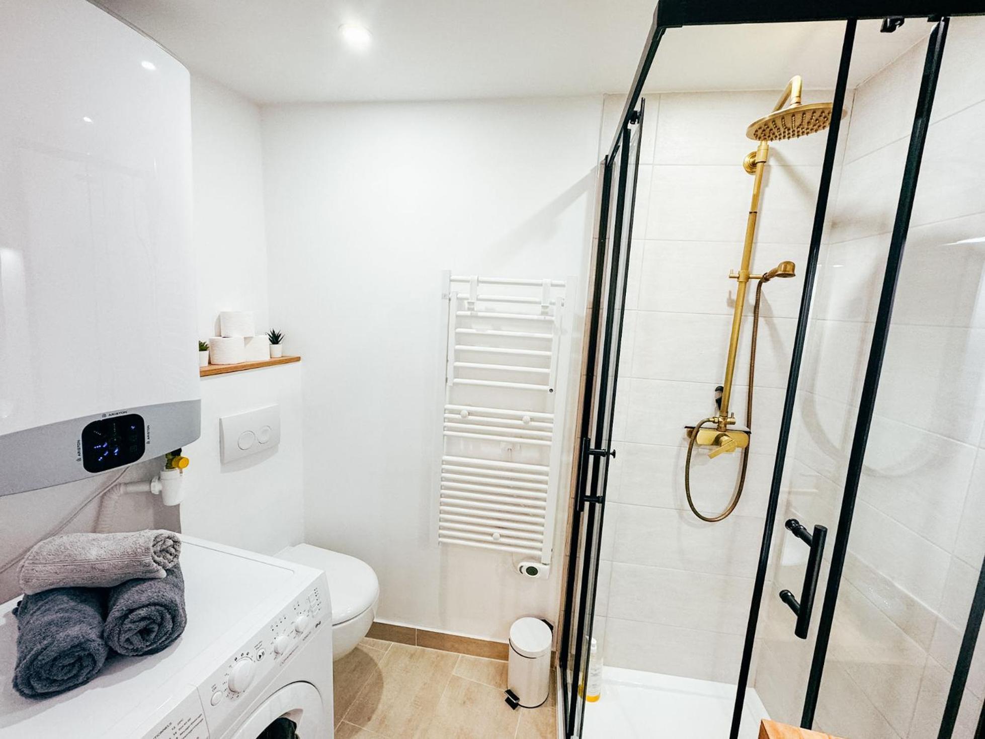 Studio Cozy Centre Avec Parking Грасс Екстер'єр фото